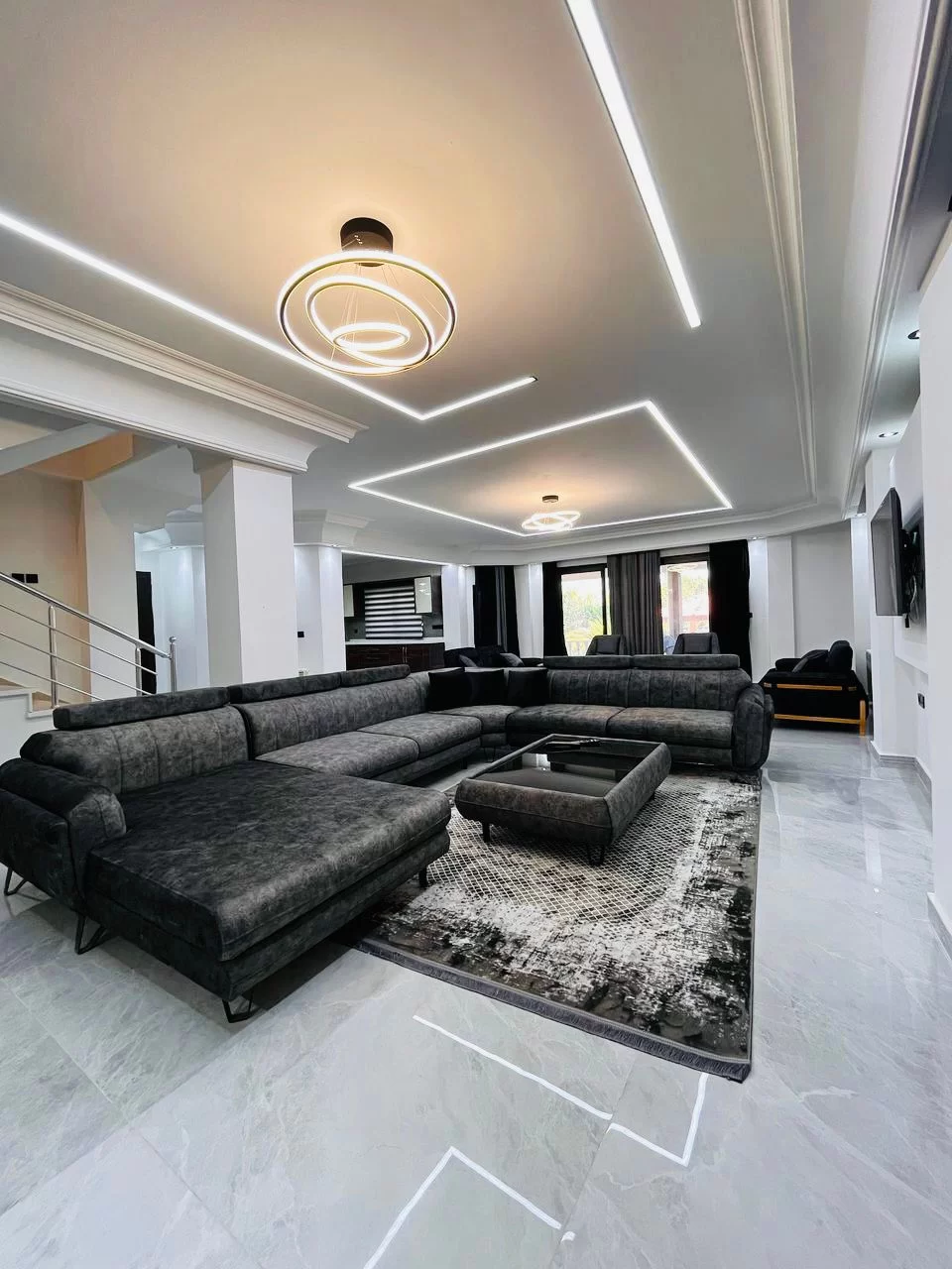 اجاره ویلای استخردار لوکس کلار متل قو