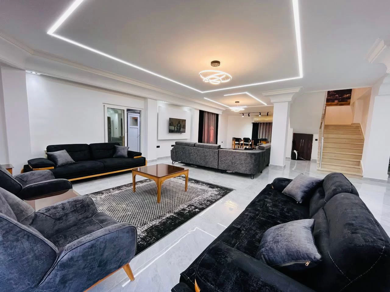 اجاره ویلای استخردار لوکس کلار متل قو